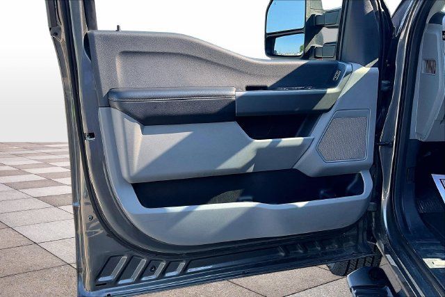 Used 2025 Ford F250 XLT AWD/4WD image 26