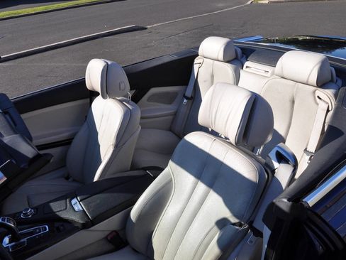 Used 2012 BMW 650i xDrive Convertible image 22