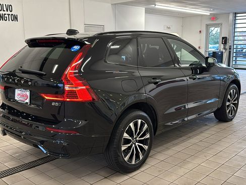 Used 2025 Volvo XC60 B5 Plus AWD/4WD image 5