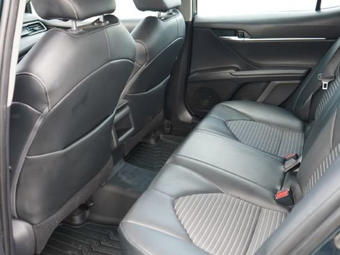 Used 2021 Toyota Camry SE FWD image 8