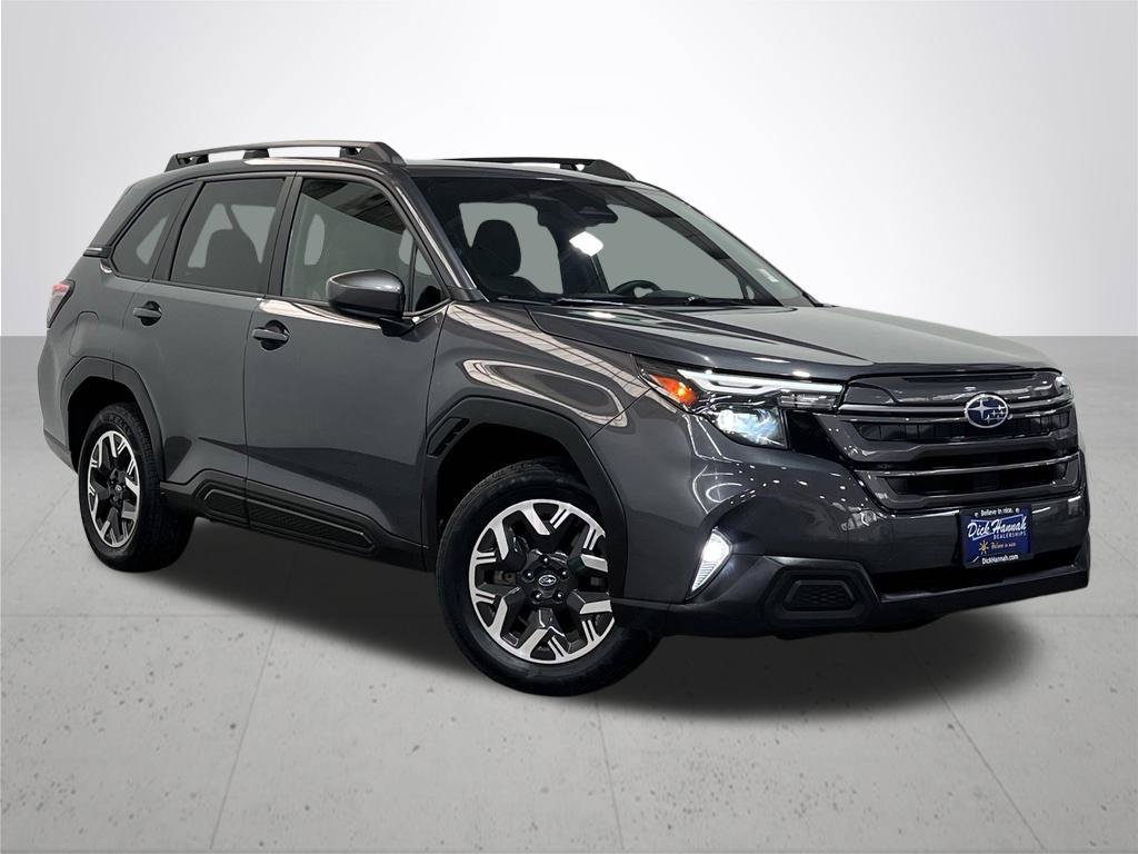 Used 2025 Subaru Forester Premium AWD/4WD image 7
