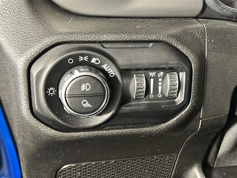 Used 2021 Jeep Gladiator Sport AWD/4WD image 21