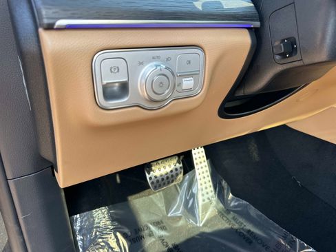 New 2026 Mercedes-Benz GLS 450 4MATIC image 23