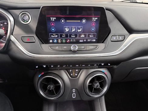 Used 2019 Chevrolet Blazer LT w/ Sound & Technology Package FWD image 26