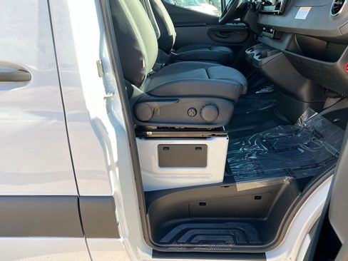 New 2026 Mercedes-Benz Sprinter 2500 image 19