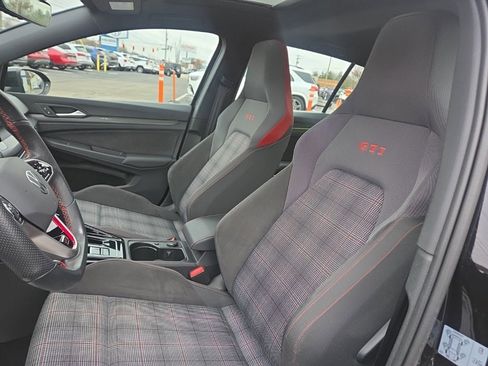 Used 2023 Volkswagen GTI SE image 18