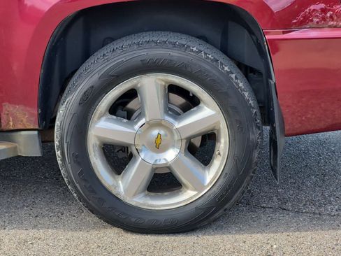Used 2010 Chevrolet Suburban LTZ AWD/4WD image 14
