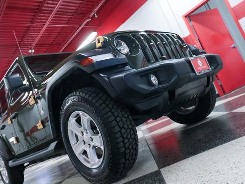 Used 2021 Jeep Wrangler Unlimited Sport image 29
