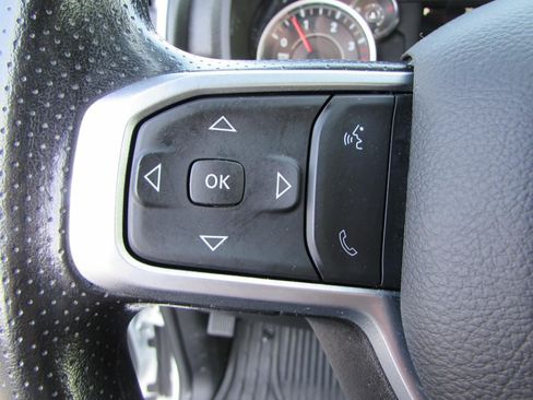 Used 2024 RAM 3500 Big Horn AWD/4WD image 23