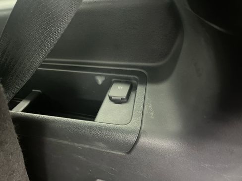 Used 2022 Ford Expedition Limited image 36