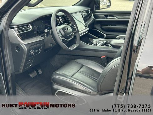 Used 2022 Jeep Wagoneer Series III w/ Convenience Group I AWD/4WD image 10