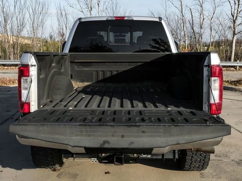 Used 2017 Ford F250 Lariat w/ FX4 Off-Road Package image 55