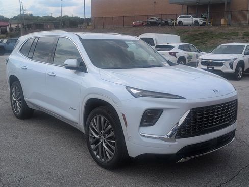 New 2026 Buick Enclave Avenir w/ Super Cruise Package AWD/4WD image 2