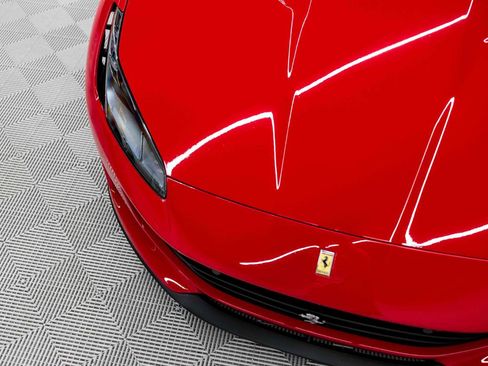 Used 2019 Ferrari Portofino RWD image 24