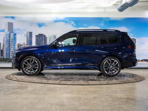 Used 2026 BMW X7 M60i image 6