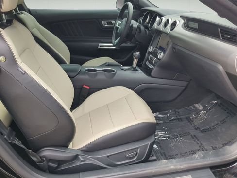 Used 2022 Ford Mustang GT Premium RWD image 21