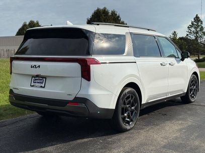 New 2026 Kia Carnival SX w/ SX Dark Edition Package