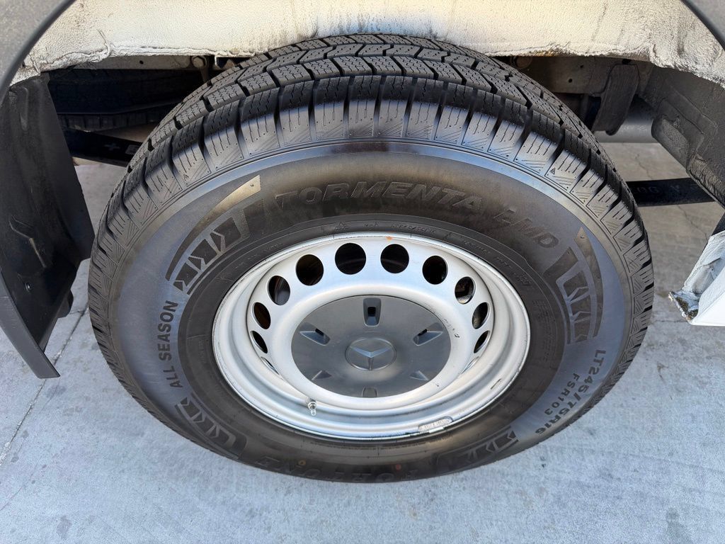 Used 2019 Mercedes-Benz Sprinter 144 image 20