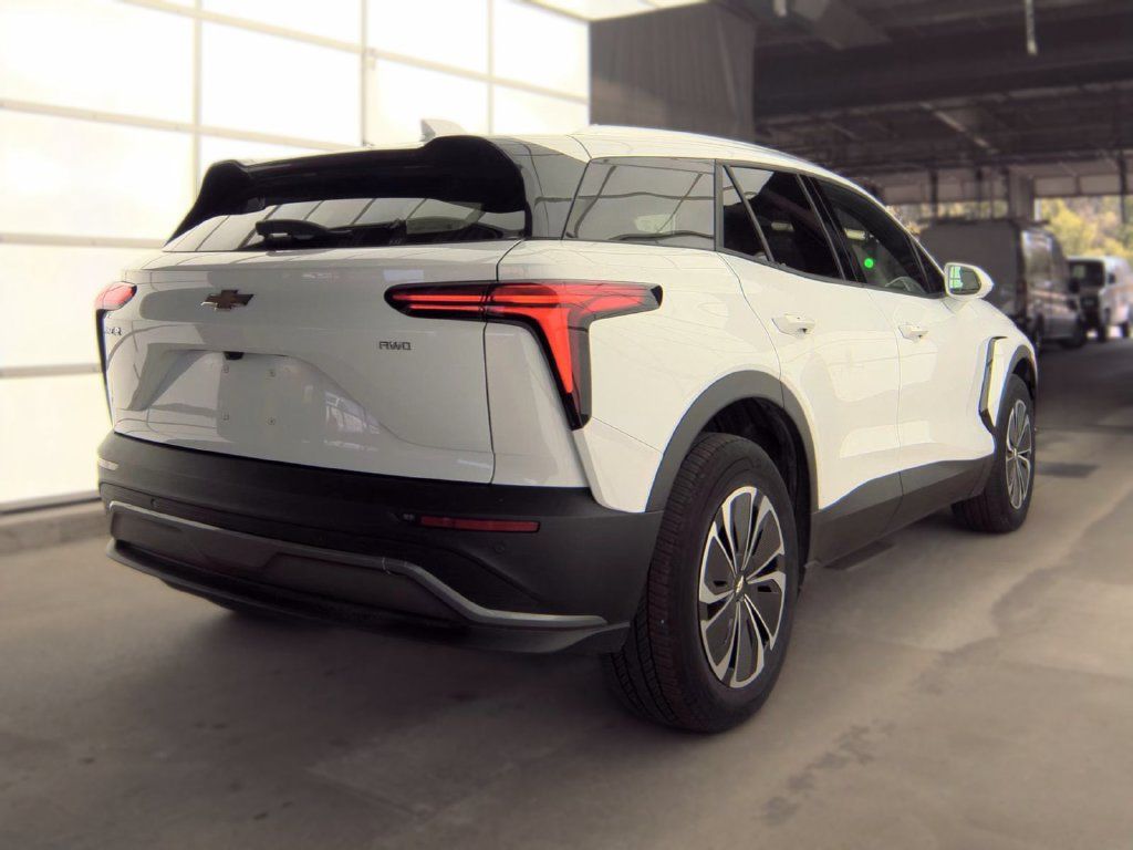 Used 2024 Chevrolet Blazer EV LT AWD/4WD image 2
