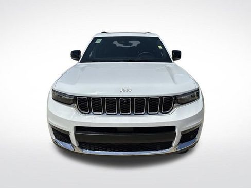 Used 2025 Jeep Grand Cherokee L Limited w/ Luxury Tech Group II RWD image 2