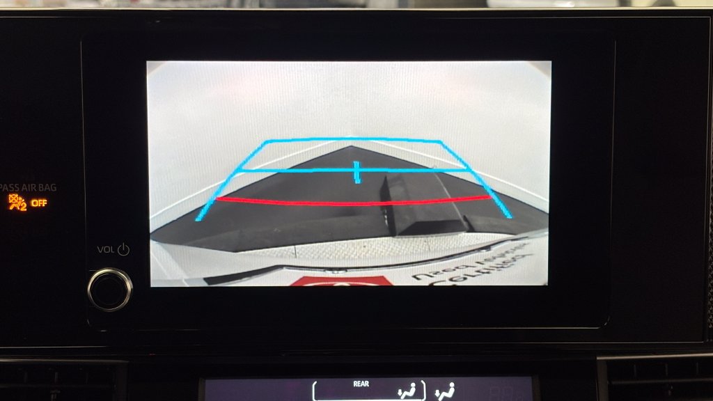 Certified 2026 Toyota Sienna LE FWD image 46