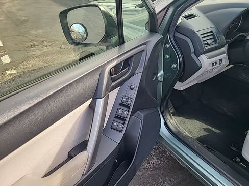 Used 2015 Subaru Forester 2.5i w/ Alloy Wheel Package image 15