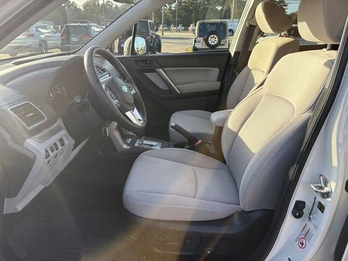 Used 2018 Subaru Forester 2.5i Premium image 13