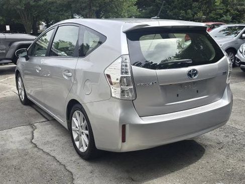 Used 2012 Toyota Prius V Five FWD image 3