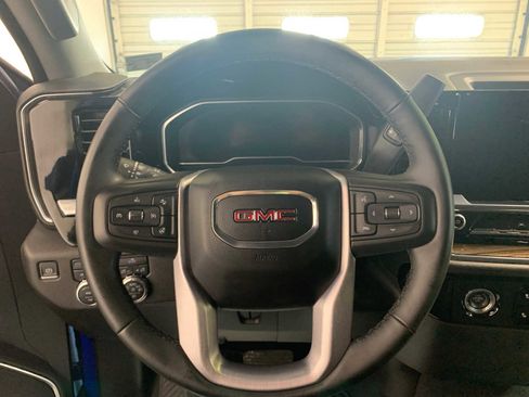 Used 2023 GMC Sierra 1500 Elevation image 7