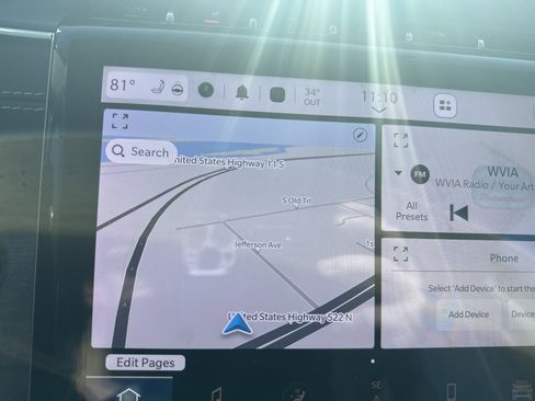 Used 2023 Jeep Grand Cherokee Limited w/ Luxury Tech Group II image 25