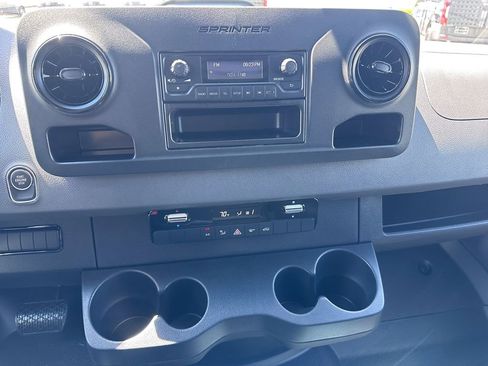 New 2025 Mercedes-Benz Sprinter 2500 image 4