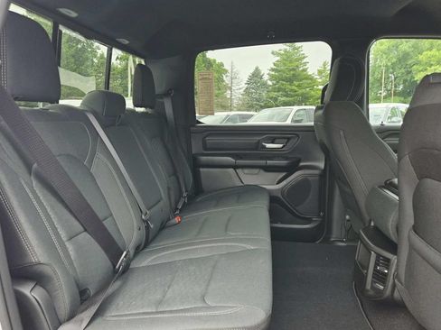 New 2026 RAM 1500 Express AWD/4WD image 18