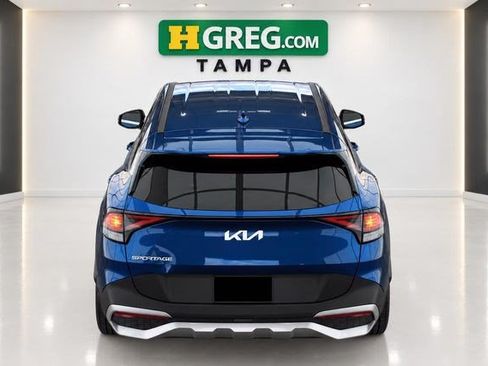Used 2025 Kia Sportage EX FWD image 8