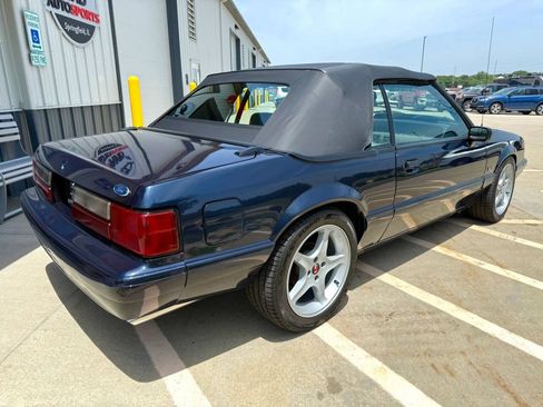 Used 1989 Ford Mustang LX RWD image 9