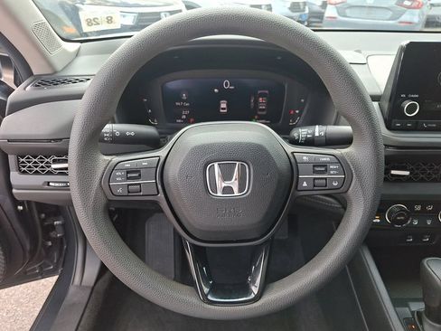 Used 2023 Honda Accord EX image 19