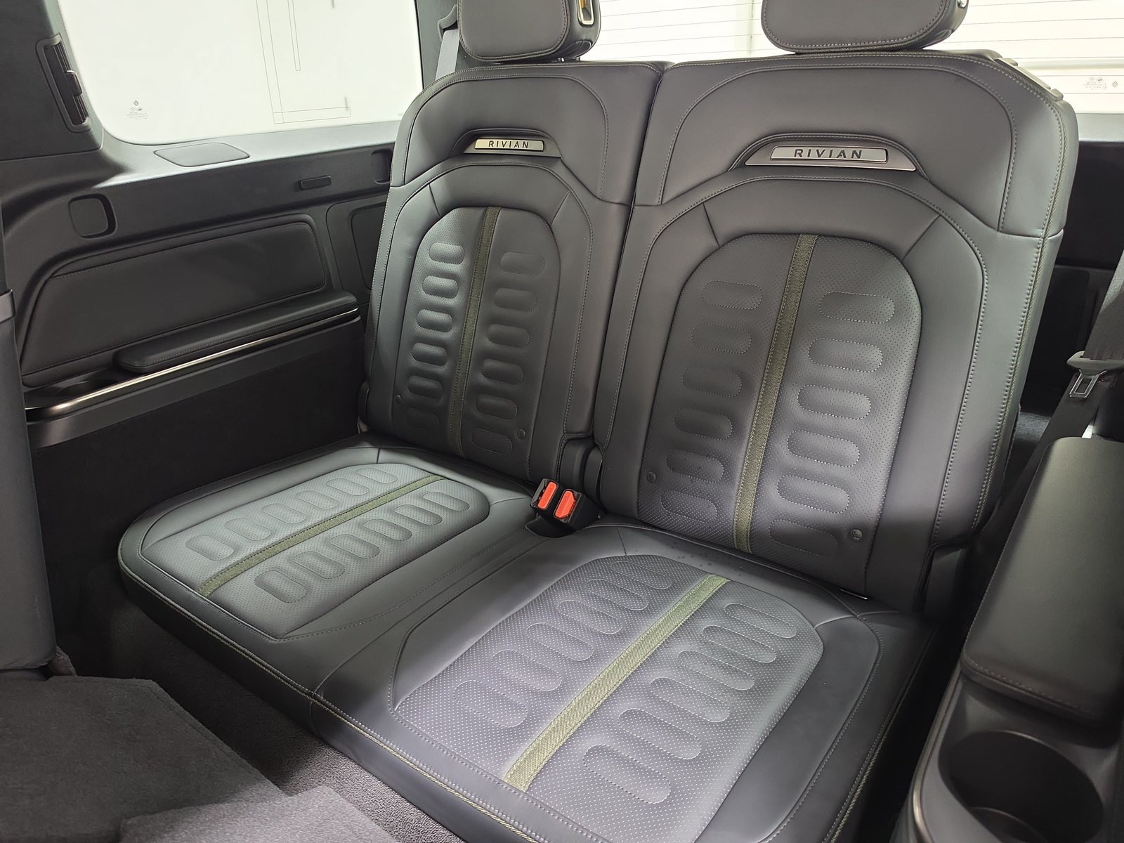 Used 2023 Rivian R1S Adventure Quad AWD/4WD image 22