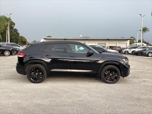 Used 2023 Volkswagen Atlas Cross Sport SEL R-Line AWD/4WD image 4