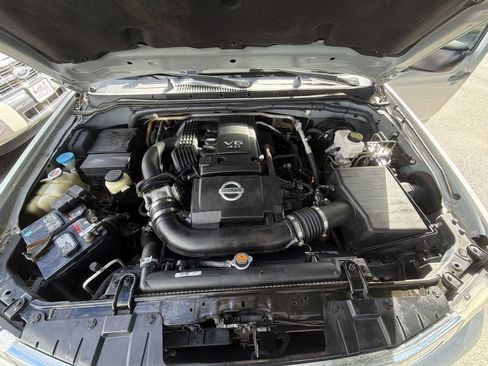 Used 2018 Nissan Frontier SV RWD image 11
