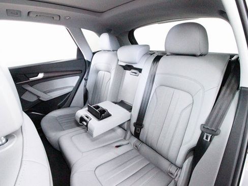 Used 2021 Audi Q5 2.0T Premium Plus w/ Premium Plus Package image 23