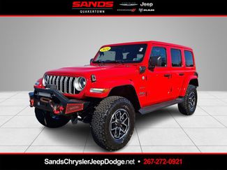 Used 2024 Jeep Wrangler Unlimited Sahara w/ Dual Top Group AWD/4WD video 1