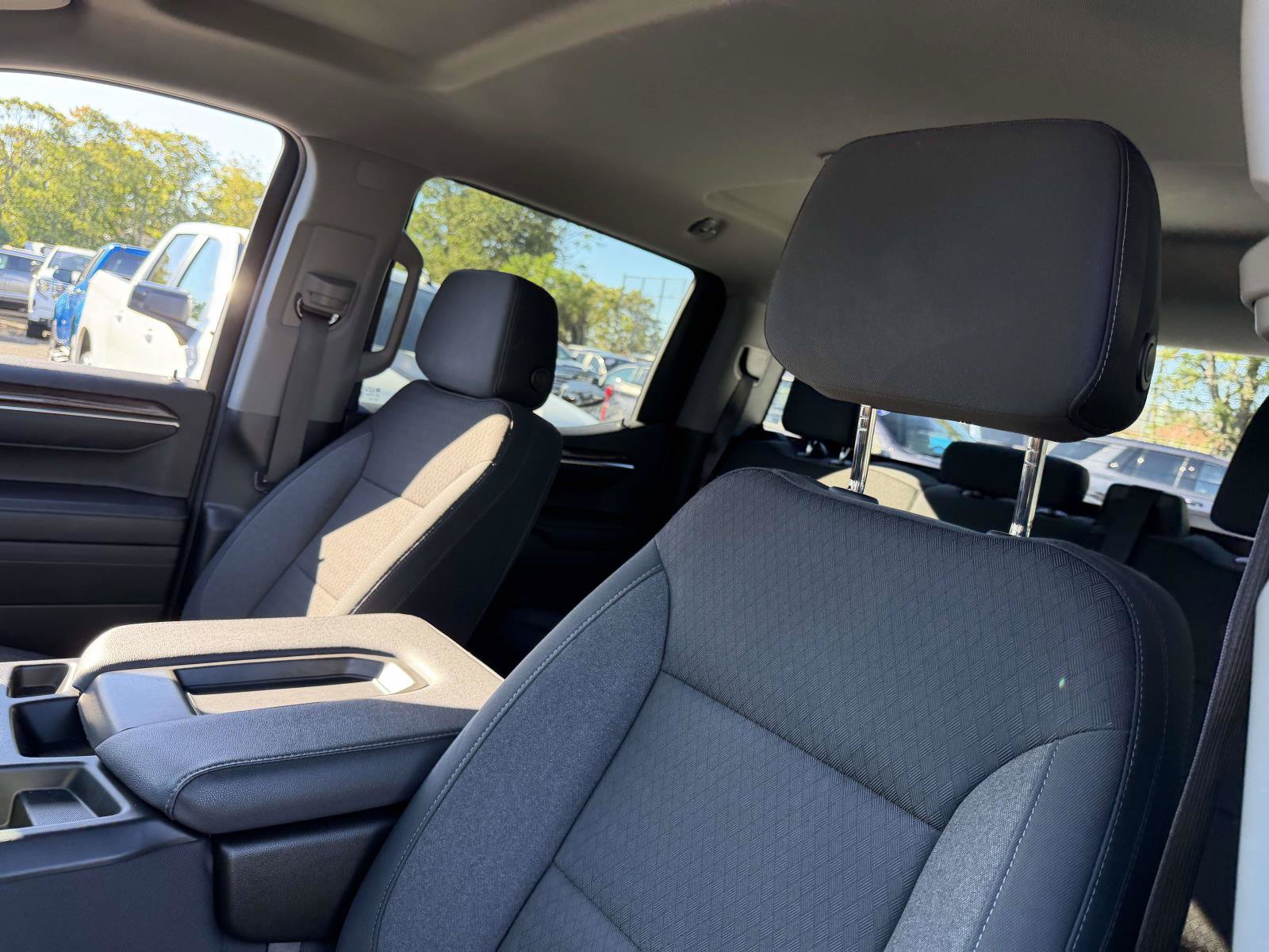Used 2024 Chevrolet Silverado 1500 LT AWD/4WD image 11
