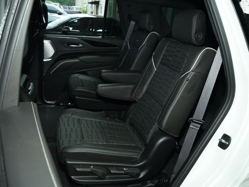 Used 2024 Cadillac Escalade V w/ LPO, ONYX Package AWD/4WD image 26