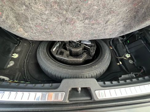 Used 2016 Volvo XC90 T6 Momentum w/ Momentum Plus Package image 17