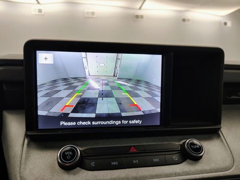 Used 2024 Ford Maverick XLT w/ XLT Luxury Package image 4