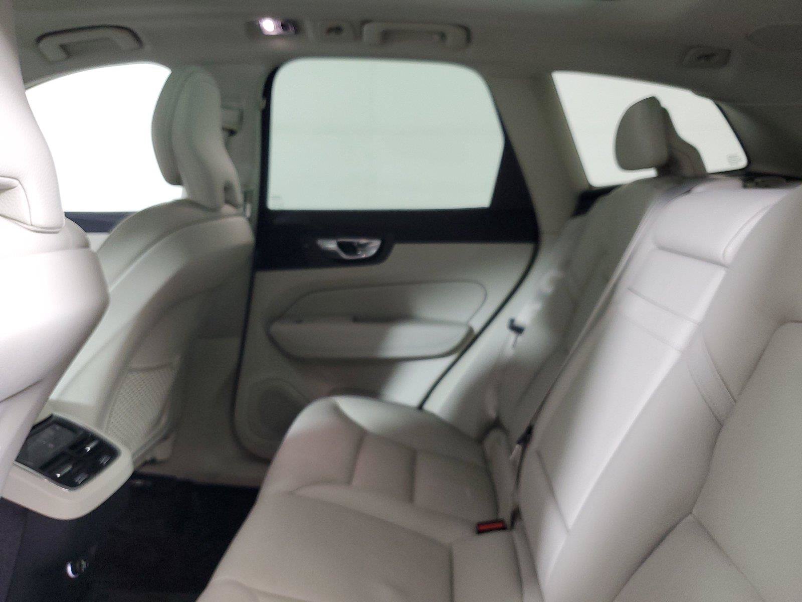 Used 2019 Volvo XC60 T5 Inscription AWD/4WD image 12