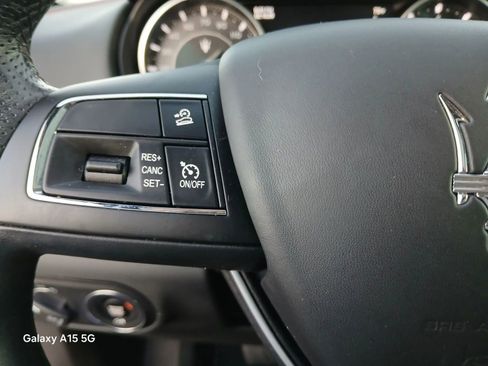 Used 2022 Maserati Levante GT AWD/4WD image 30