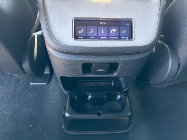 New 2027 Lincoln Navigator Reserve w/ Jet Appearance Package AWD/4WD image 15