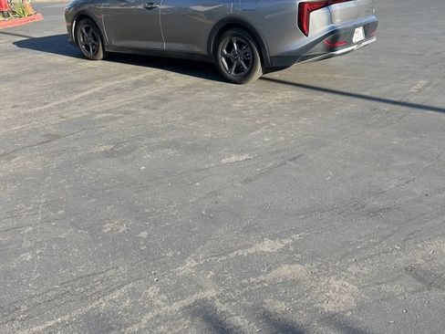 Used 2025 Kia K4 FWD image 7