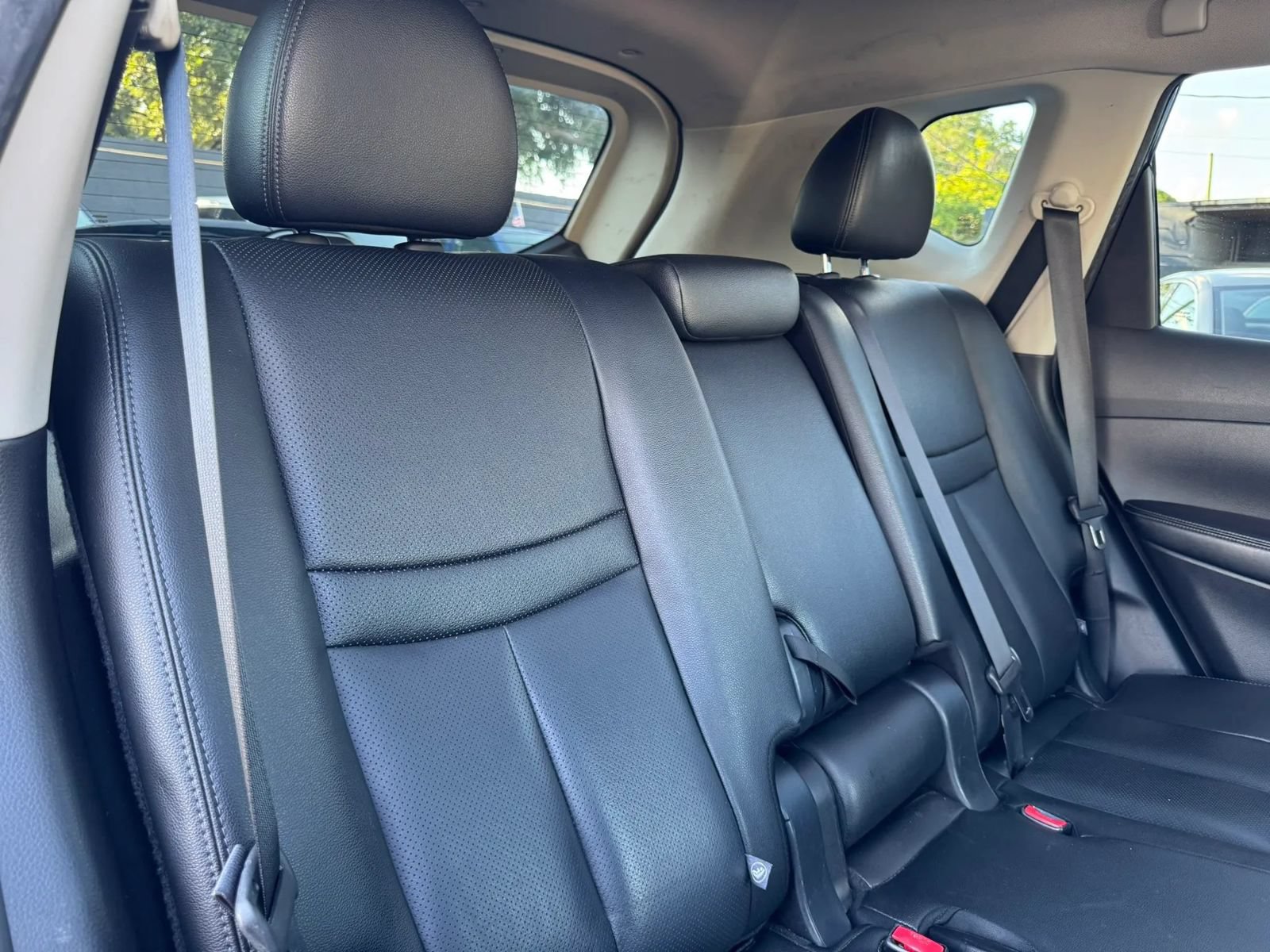 Used 2019 Nissan Rogue SL w/ Premium Package AWD/4WD image 26