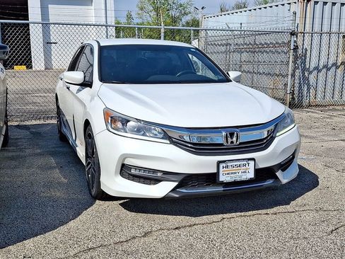 Used 2017 Honda Accord Sport Special Edition image 5